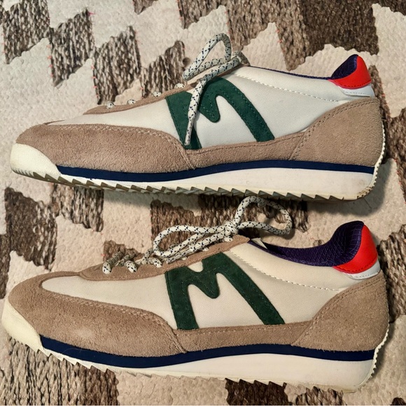 Madewell Karhu Tan and Green Sneakers 6.5, 7 - Picture 2 of 3
